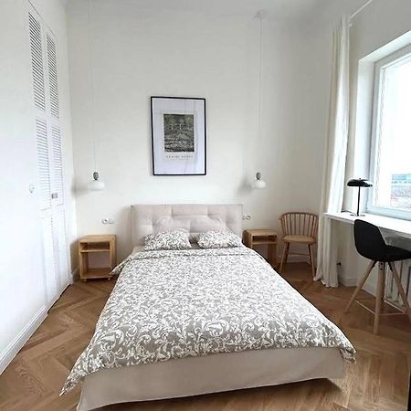 Old Town Residence , Wi-Fi , 2-Beds , Aesthetics - By Hik Apartments Warsaw Exterior photo